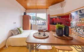 Estudio Delante Del Mar